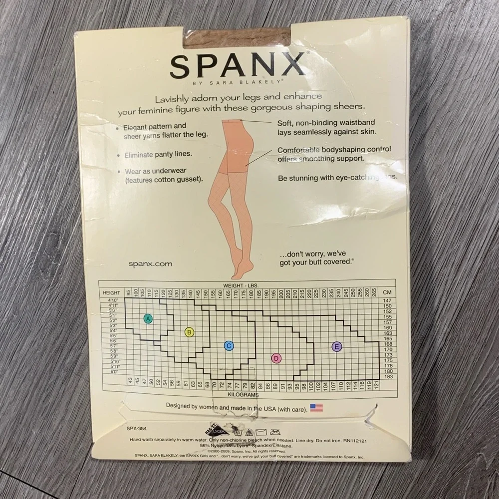Spanx Sheer Fashion Tights Diamond Pattern Nude size E NEW